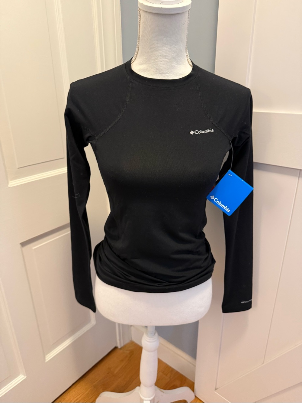 Columbia Black Long-Sleeve Women's thermal reflective base layer